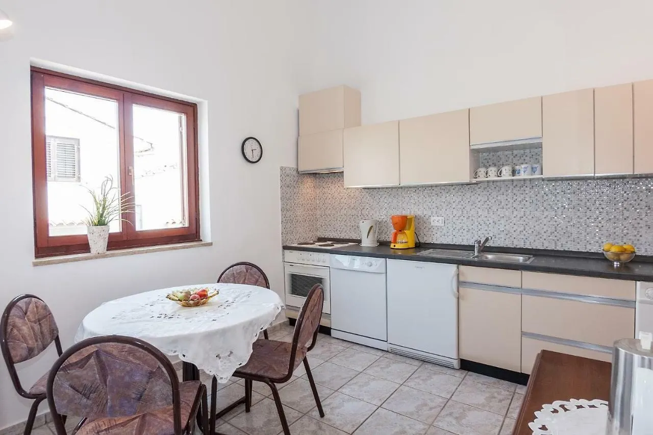 Apartment Ferienwohnungen Velijoze Porec Croatia